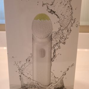 Clinque Sonic Care System